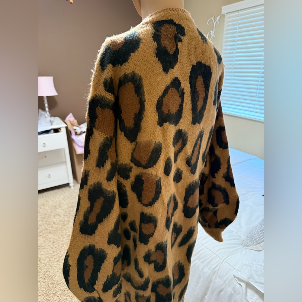 Show Me Your MuMu Tan and Black Leopard Cardigan - Picture 5 of 9